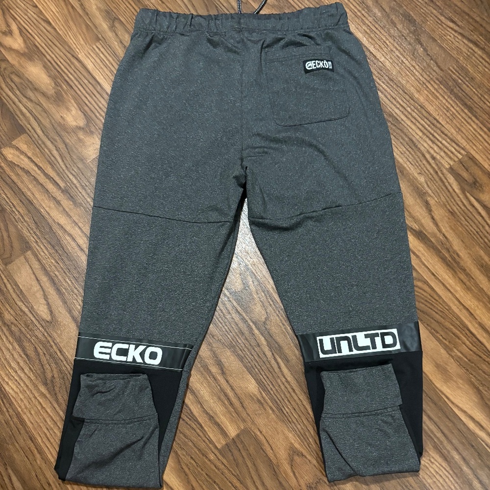 ECKO Unltd *Mens Sweat Pants * Size Large * NEW like condition.